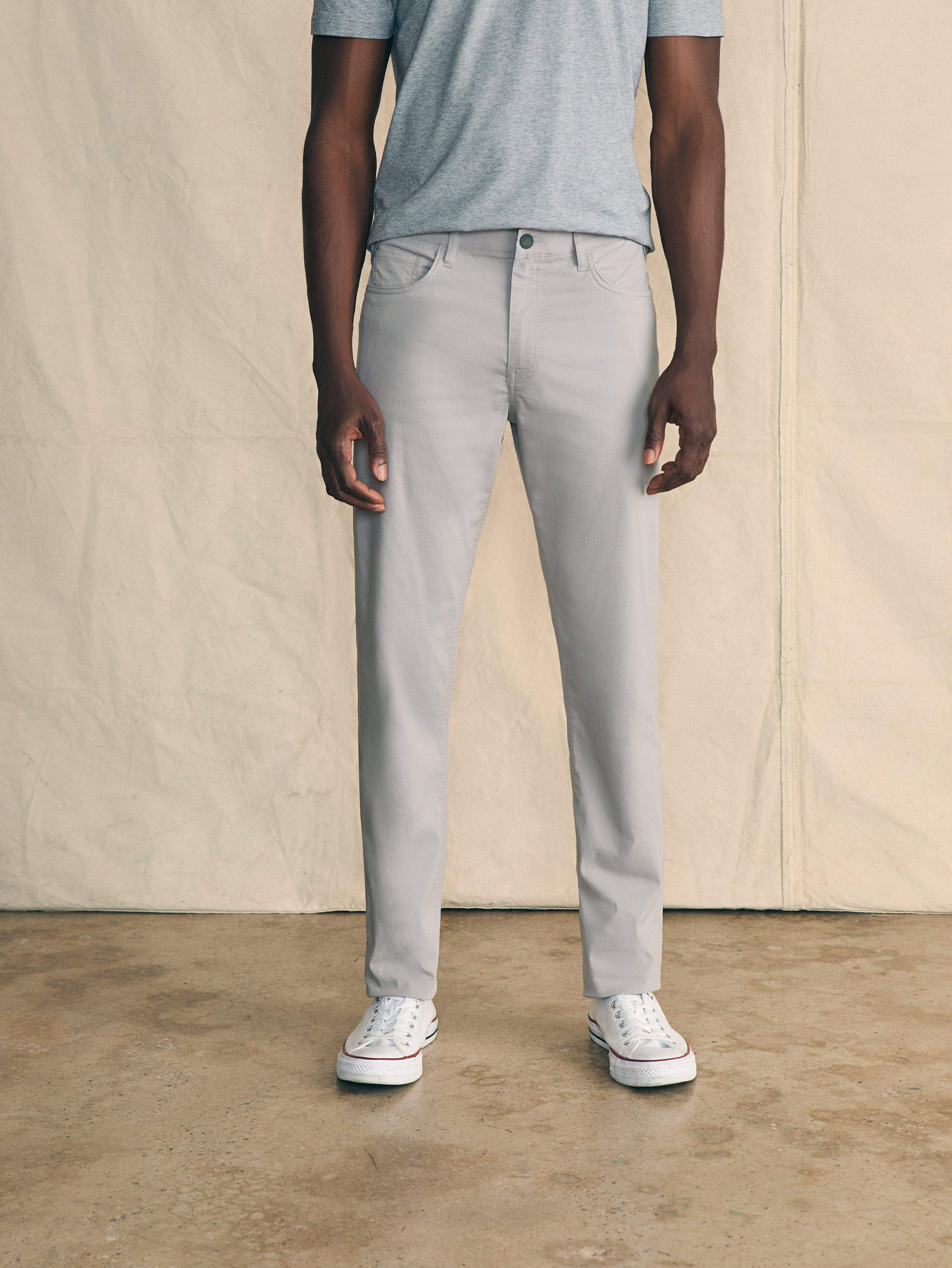 Movement™ 5-Pocket Pant Athletic Fit - Fossil
