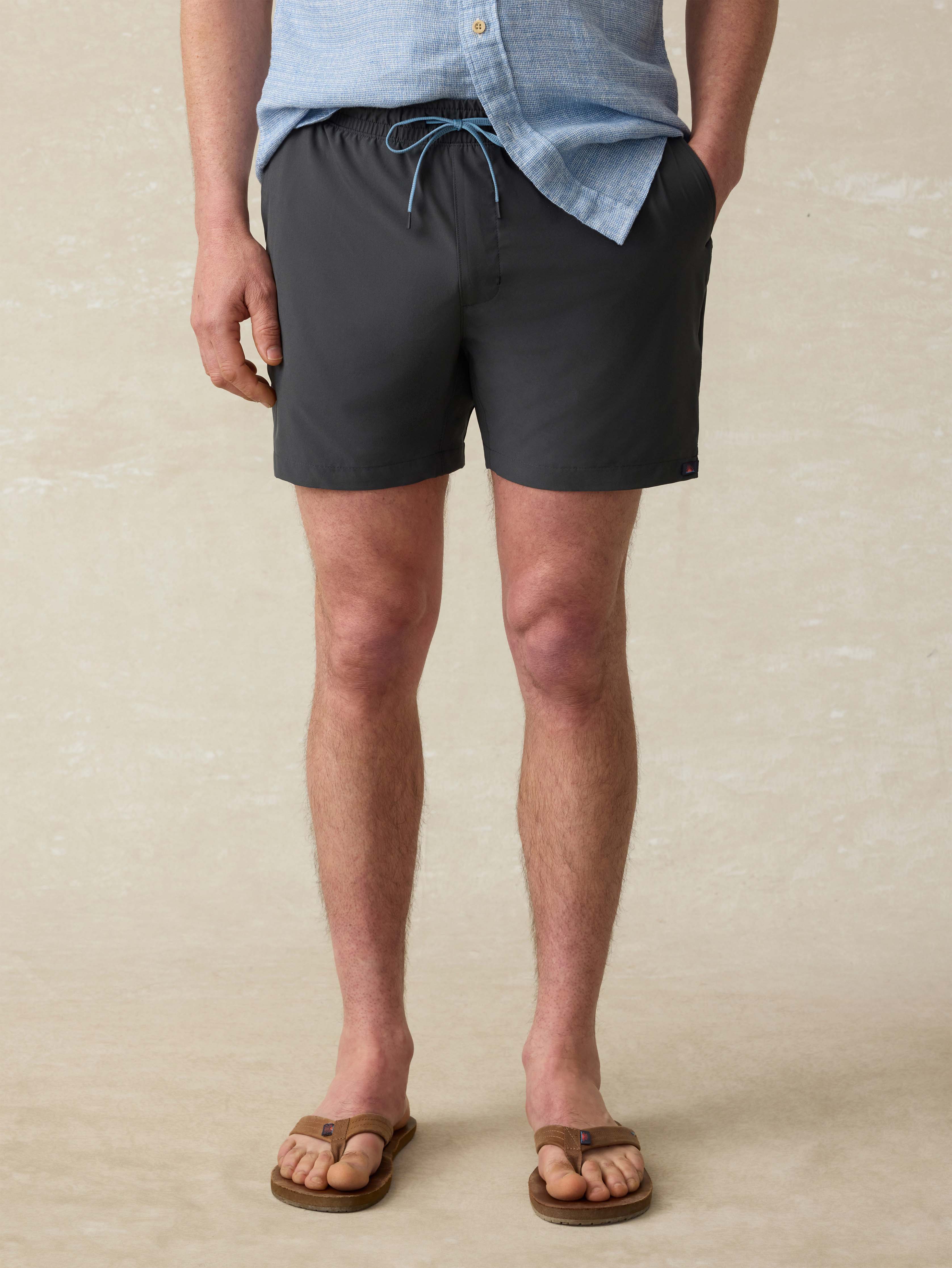 Shorelite Trunk (5) - Mountain Black