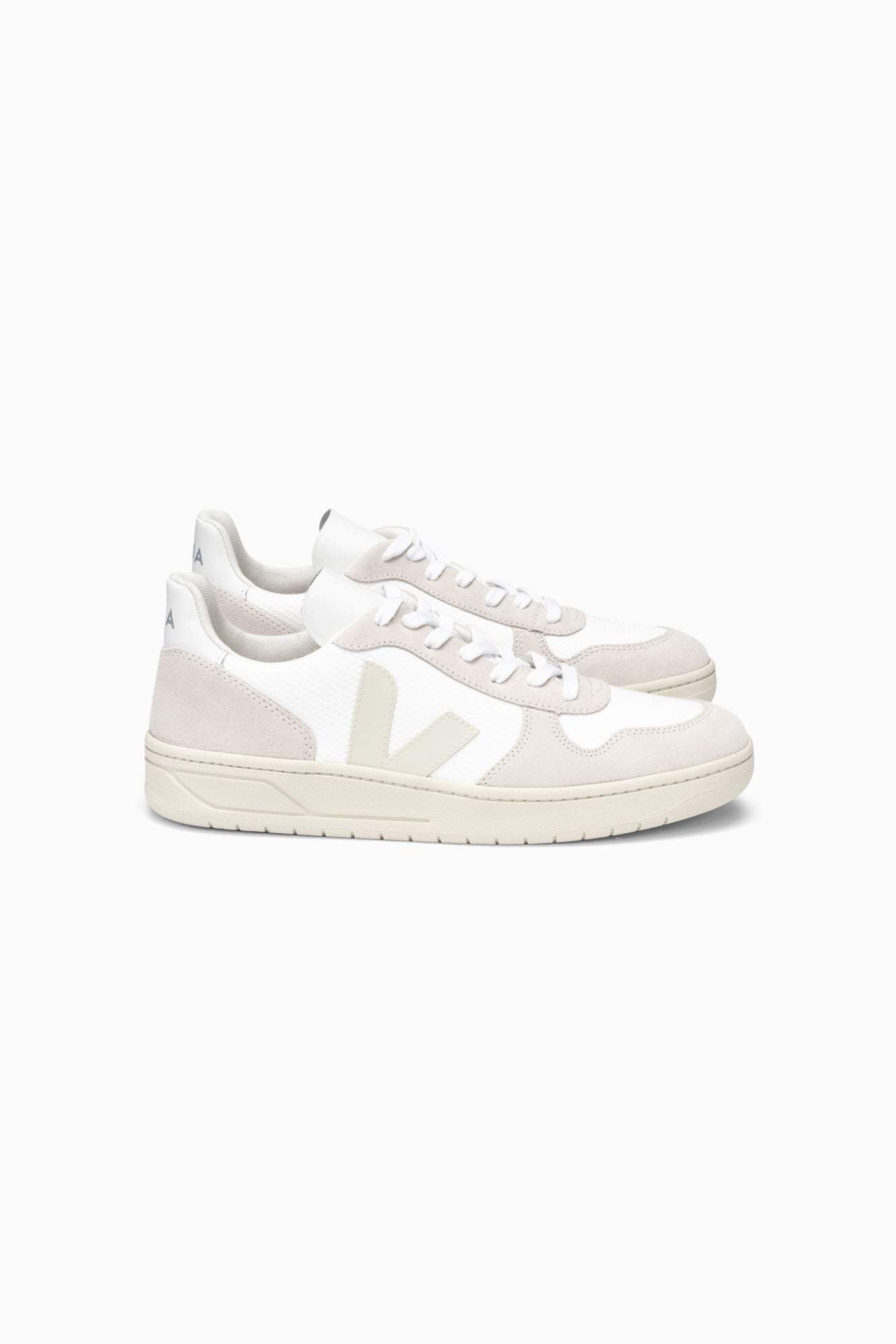 VEJA Women's V-10 - White Natural Pierre